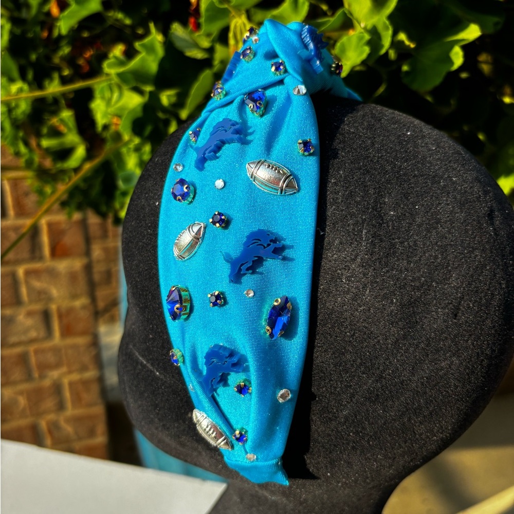 Top knot headband